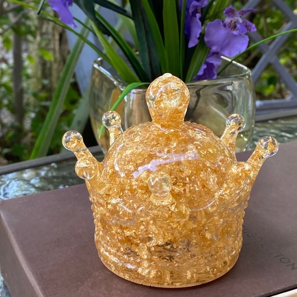 Gold Crown Decorative Resin Art Box - Picture 6 of 16